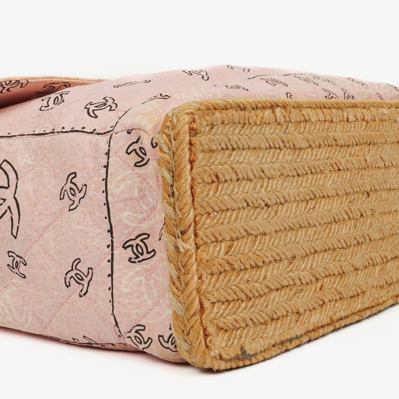 Chanel Maxi Single Flap Schultertasche aus pinkem Bandana Canvas