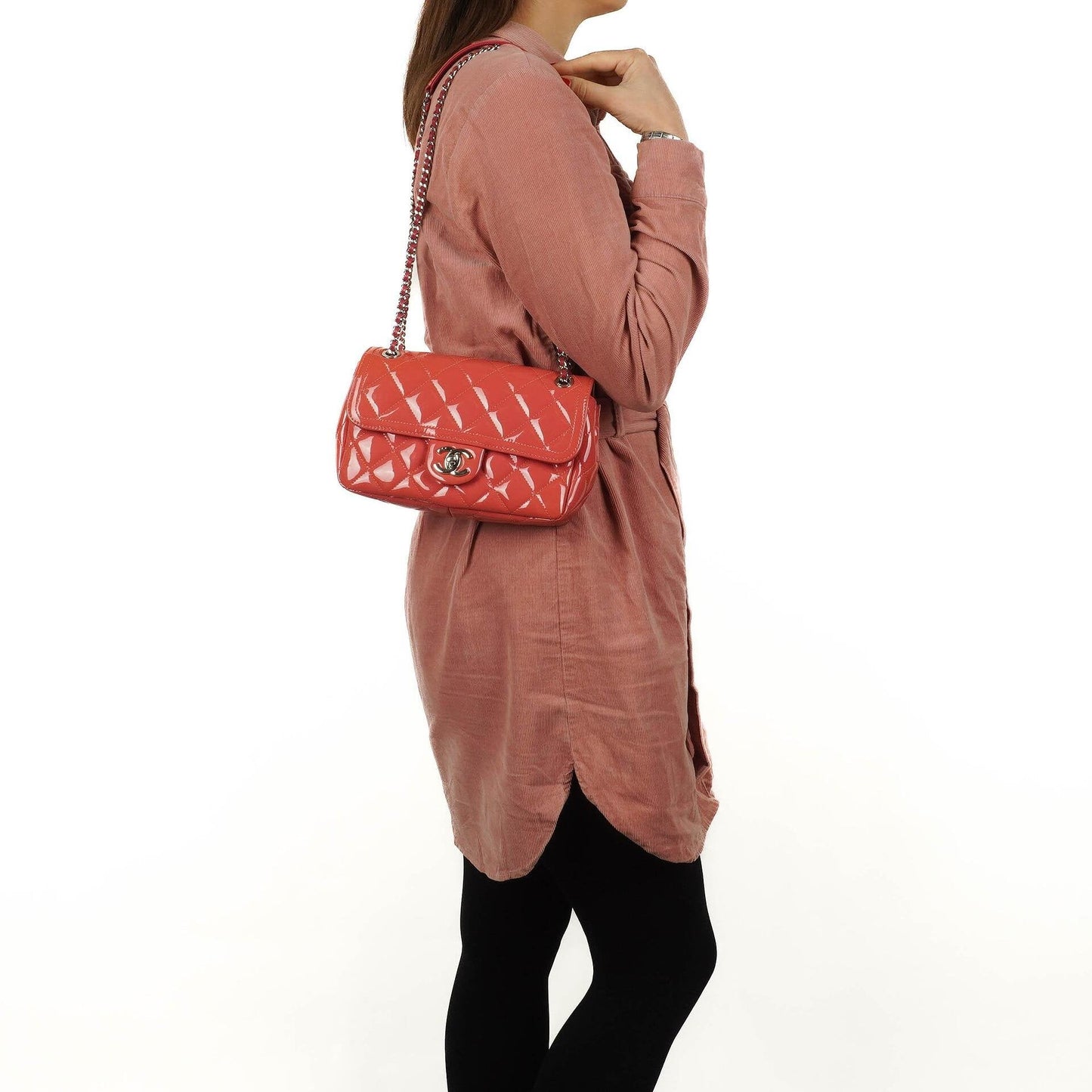 Chanel Classic Mini Flap Tasche aus rosa Lackkalbsleder