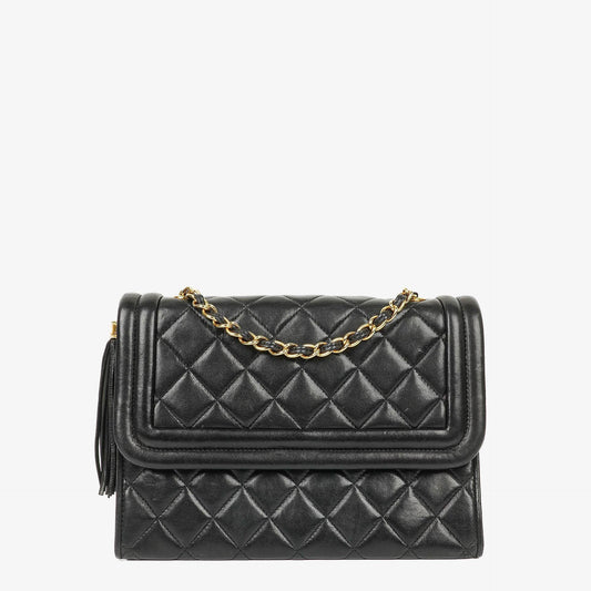 Chanel Vintage Tassel Flap Tasche aus schwarzem gestepptem Lammleder