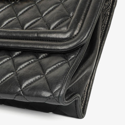 Chanel Vintage Tassel Flap Tasche aus schwarzem gestepptem Lammleder