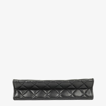 Chanel Vintage Tassel Flap Tasche aus schwarzem gestepptem Lammleder