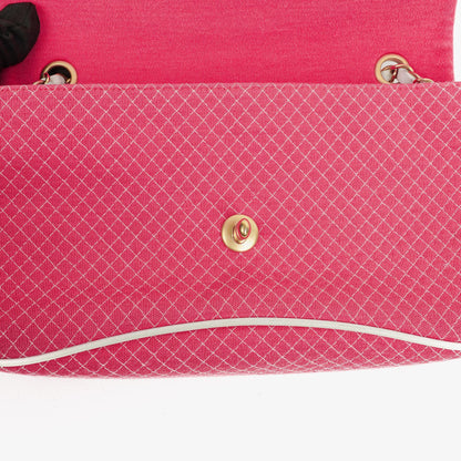 Chanel Single Flap Bag aus gestepptem Jersey in Pink und Weiß