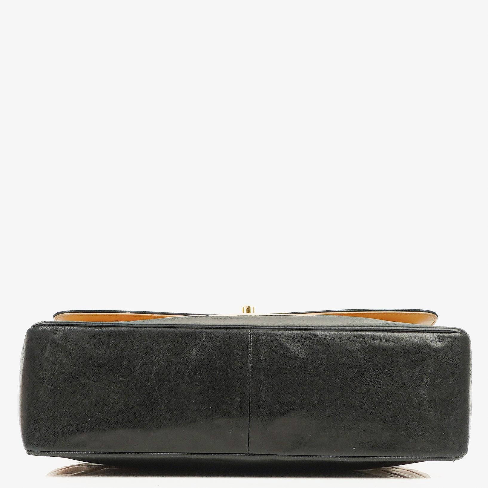 Chanel Gestepptes Lammleder Beige Schwarz Single Flap