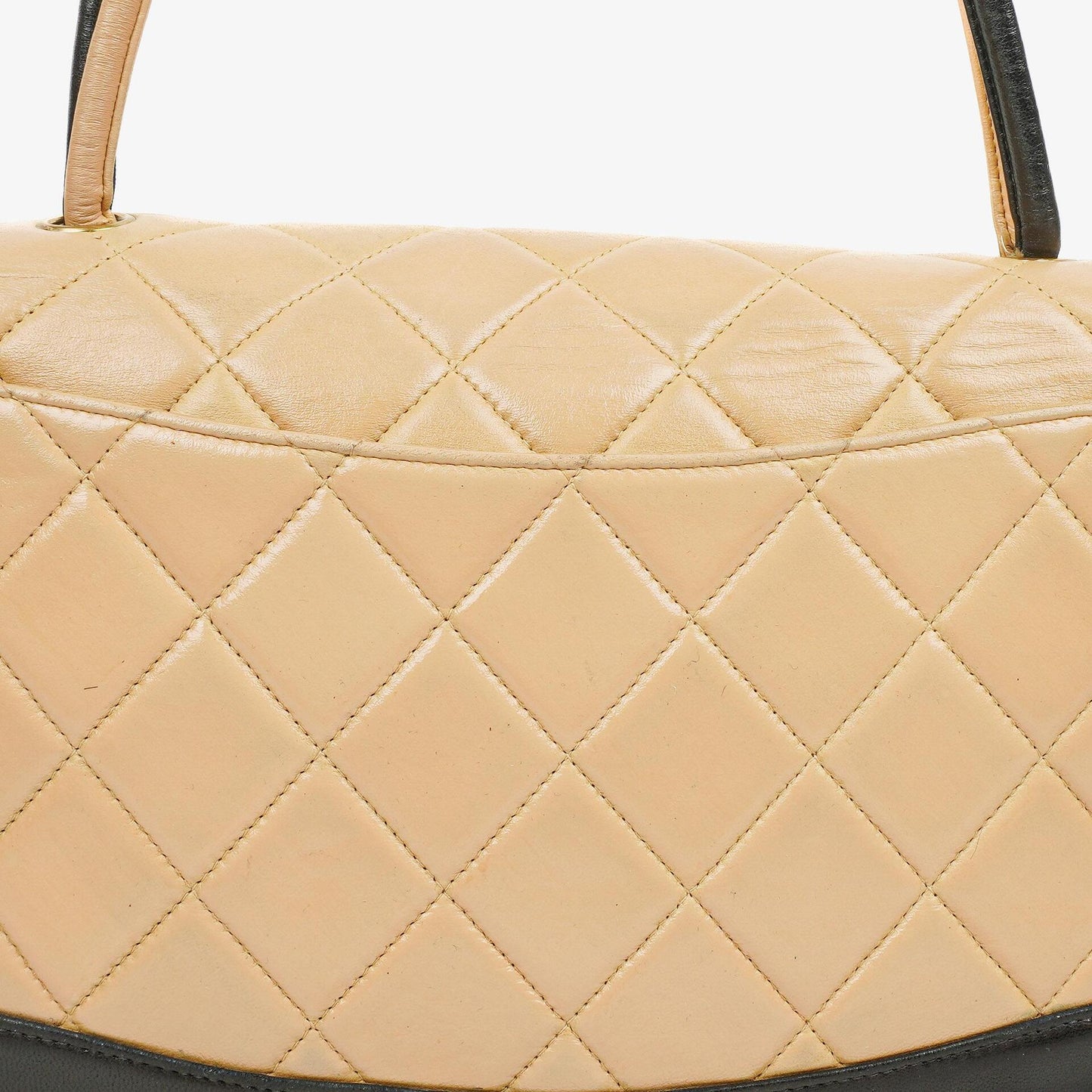 Chanel Gestepptes Lammleder Beige Schwarz Single Flap