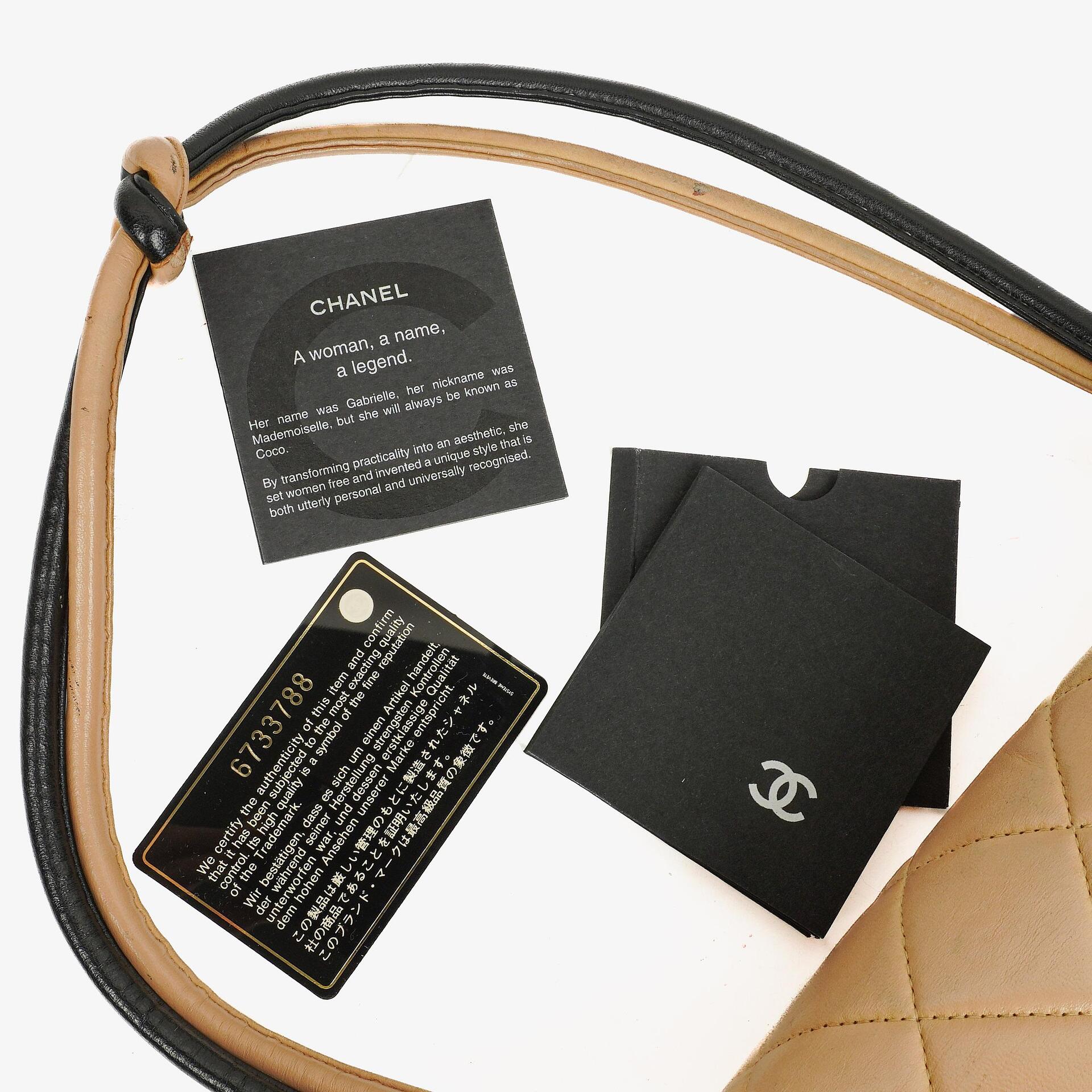 Chanel Gestepptes Lammleder Beige Schwarz Single Flap
