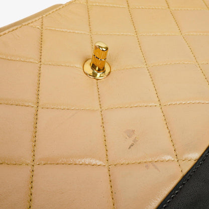 Chanel Gestepptes Lammleder Beige Schwarz Single Flap