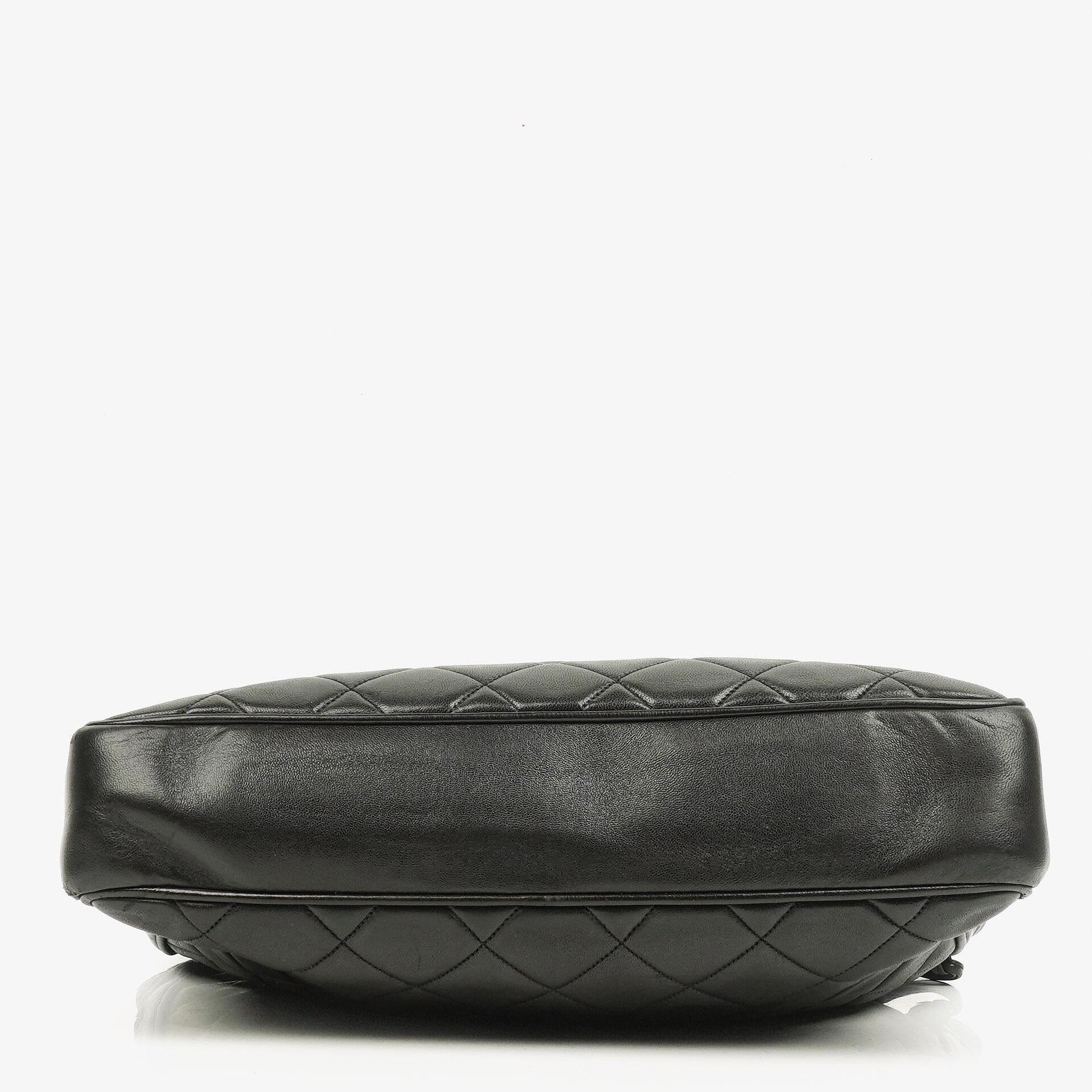 Chanel schwarze gesteppte Shopping-Tote aus Lammleder