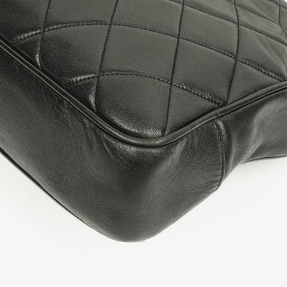 Chanel schwarze gesteppte Shopping-Tote aus Lammleder