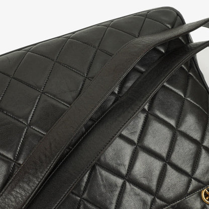 Chanel schwarze gesteppte Shopping-Tote aus Lammleder