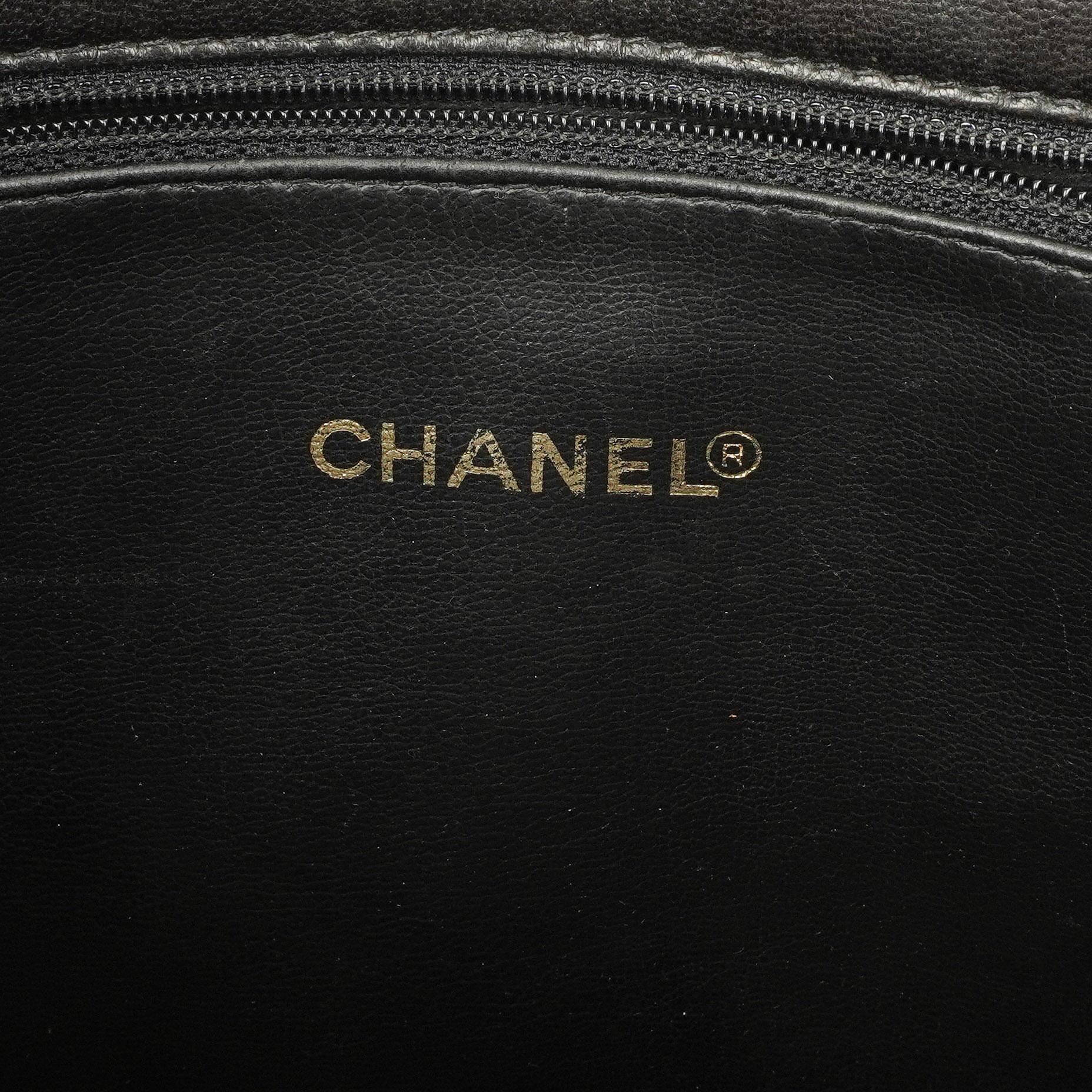 Chanel schwarze gesteppte Shopping-Tote aus Lammleder