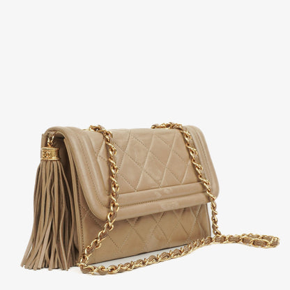Chanel Vintage Tassel Flap Tasche aus gestepptem Lammleder