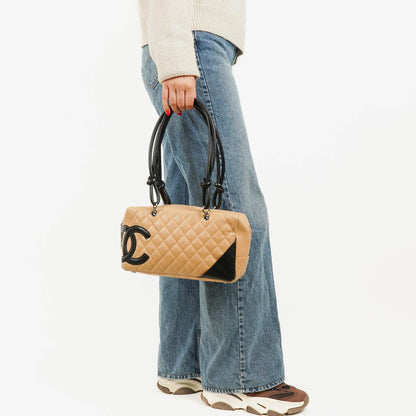 Chanel Ligne Cambon Schultertasche aus gestepptem Leder