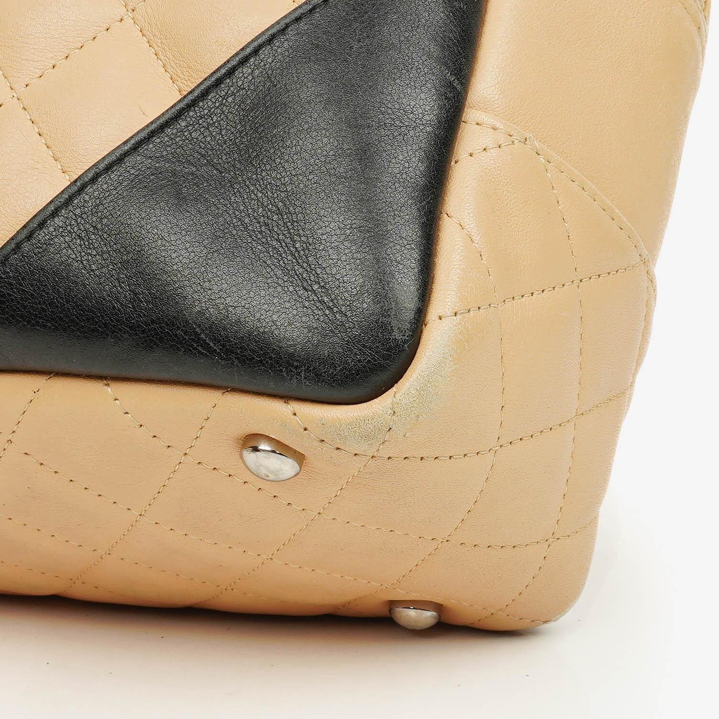 Chanel Ligne Cambon Schultertasche aus gestepptem Leder