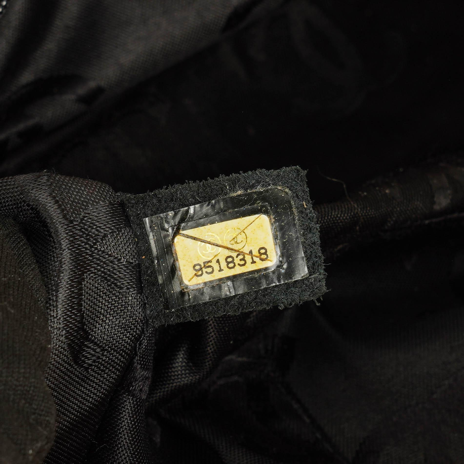 Chanel Ligne Cambon Schultertasche aus gestepptem Leder