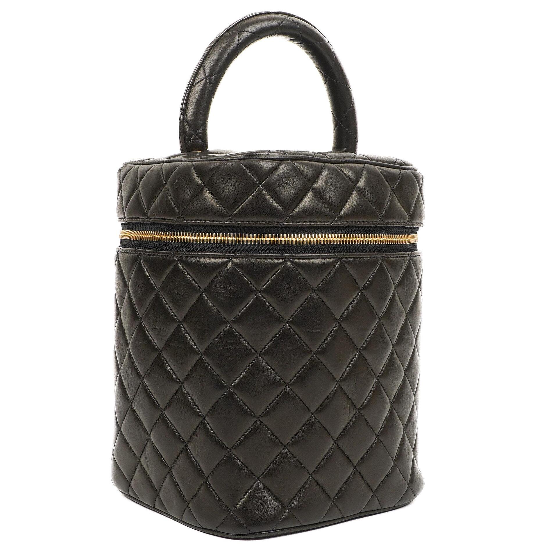 Chanel Dunkelbraune Stepp-Leder Kosmetiktasche