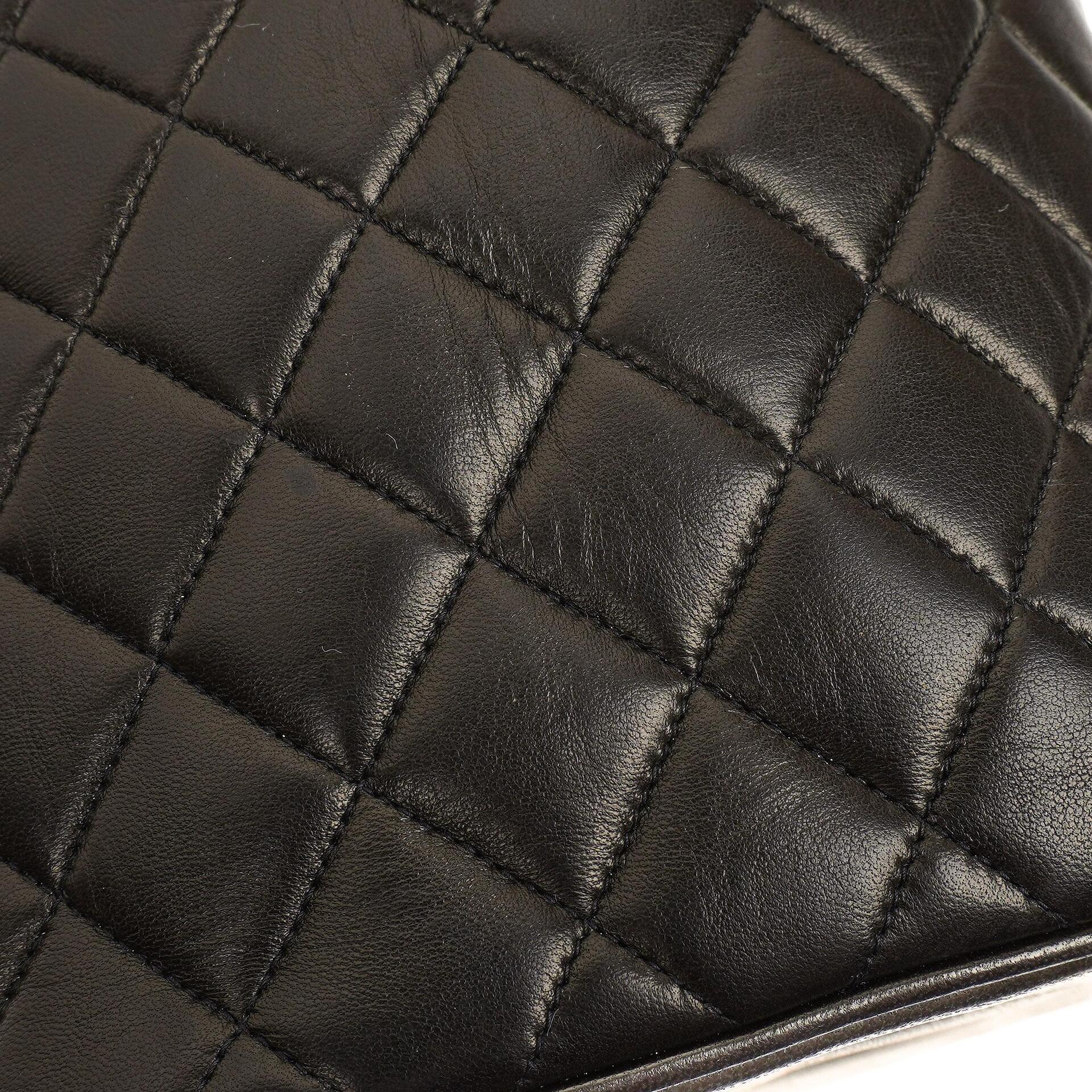 Chanel Dunkelbraune Stepp-Leder Kosmetiktasche