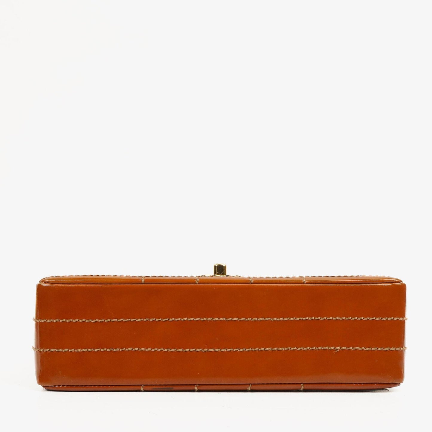 Chanel Chocolate Bar Flap Tasche aus gestepptem Patentleder