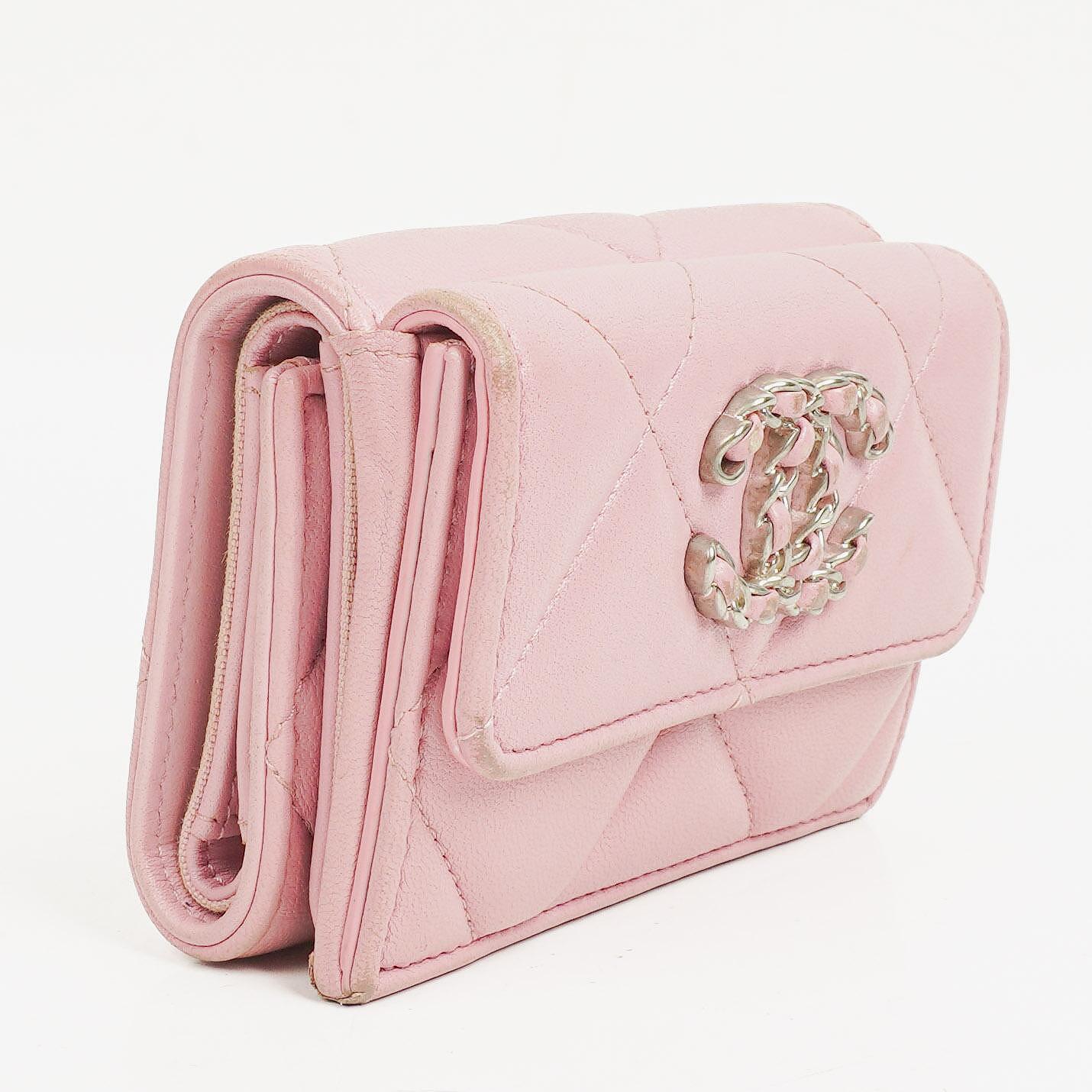 Chanel 19 Kleine Flap Geldbörse in Pink, gesteppt