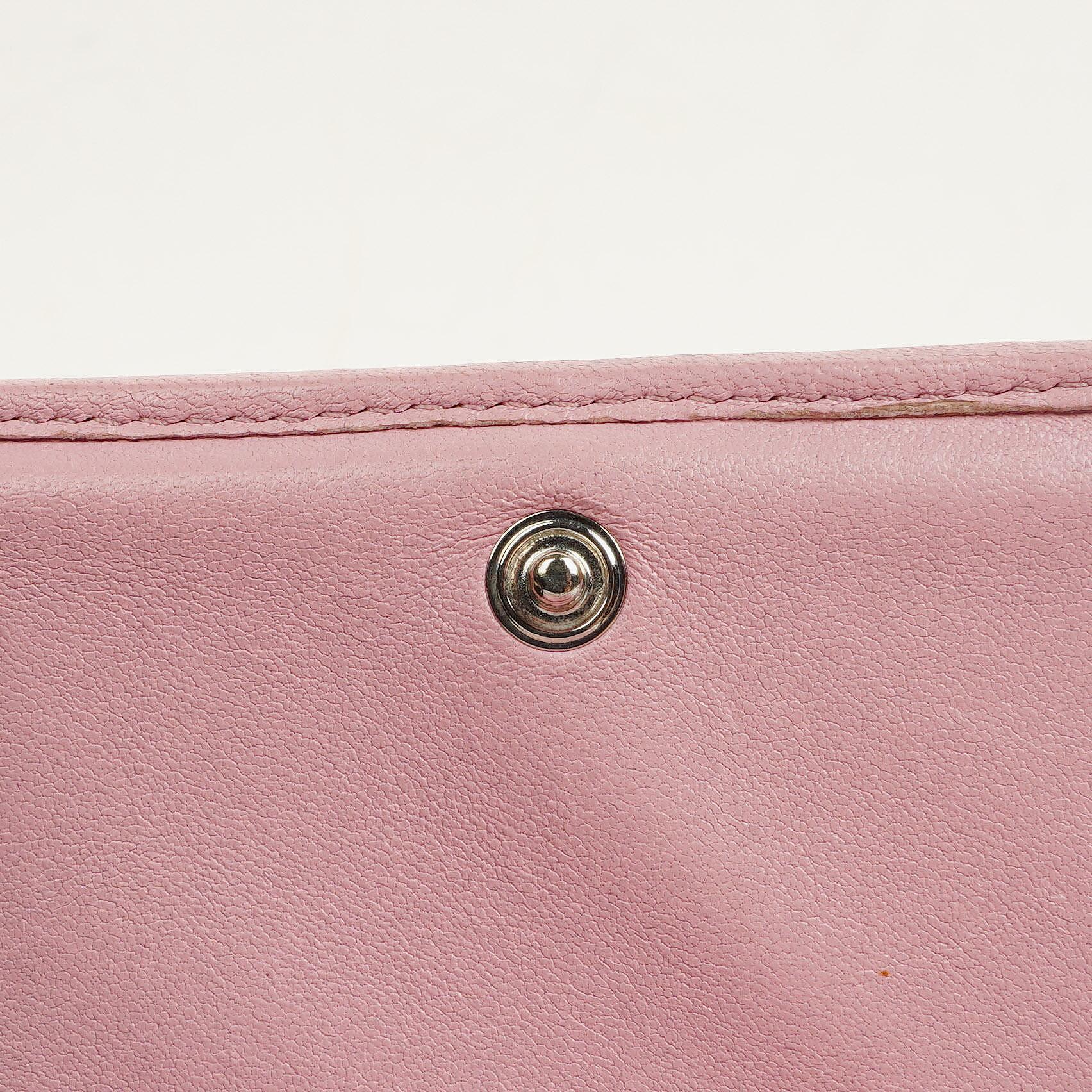 Chanel 19 Kleine Flap Geldbörse in Pink, gesteppt