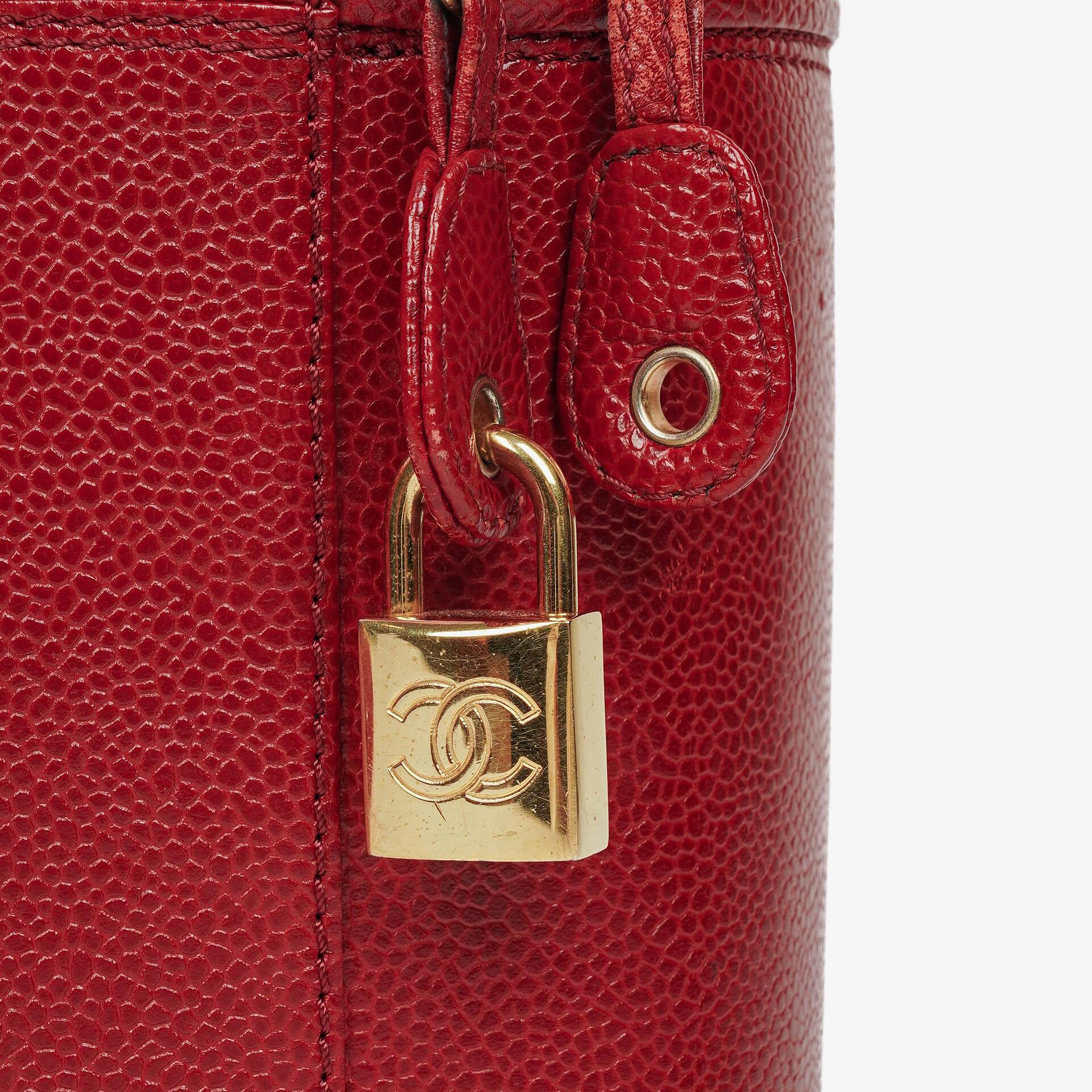 Chanel Vanity Case aus rotem Kaviarleder