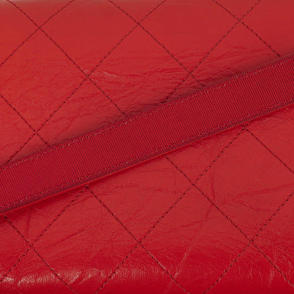 Chanel Flap Bag aus rotem zerknittertem Kalbsleder