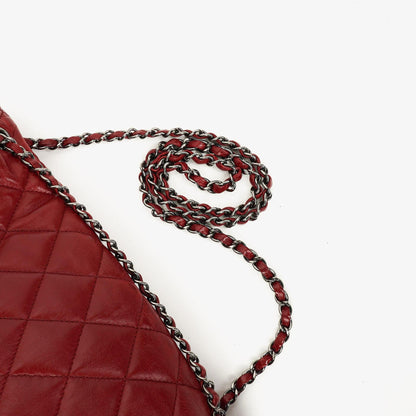 Chanel Maxi 3 Accordion Flap Tasche in Rot aus Lammleder