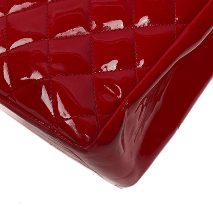 Chanel Grand Shopping Tote aus rotem gestepptem Lackleder