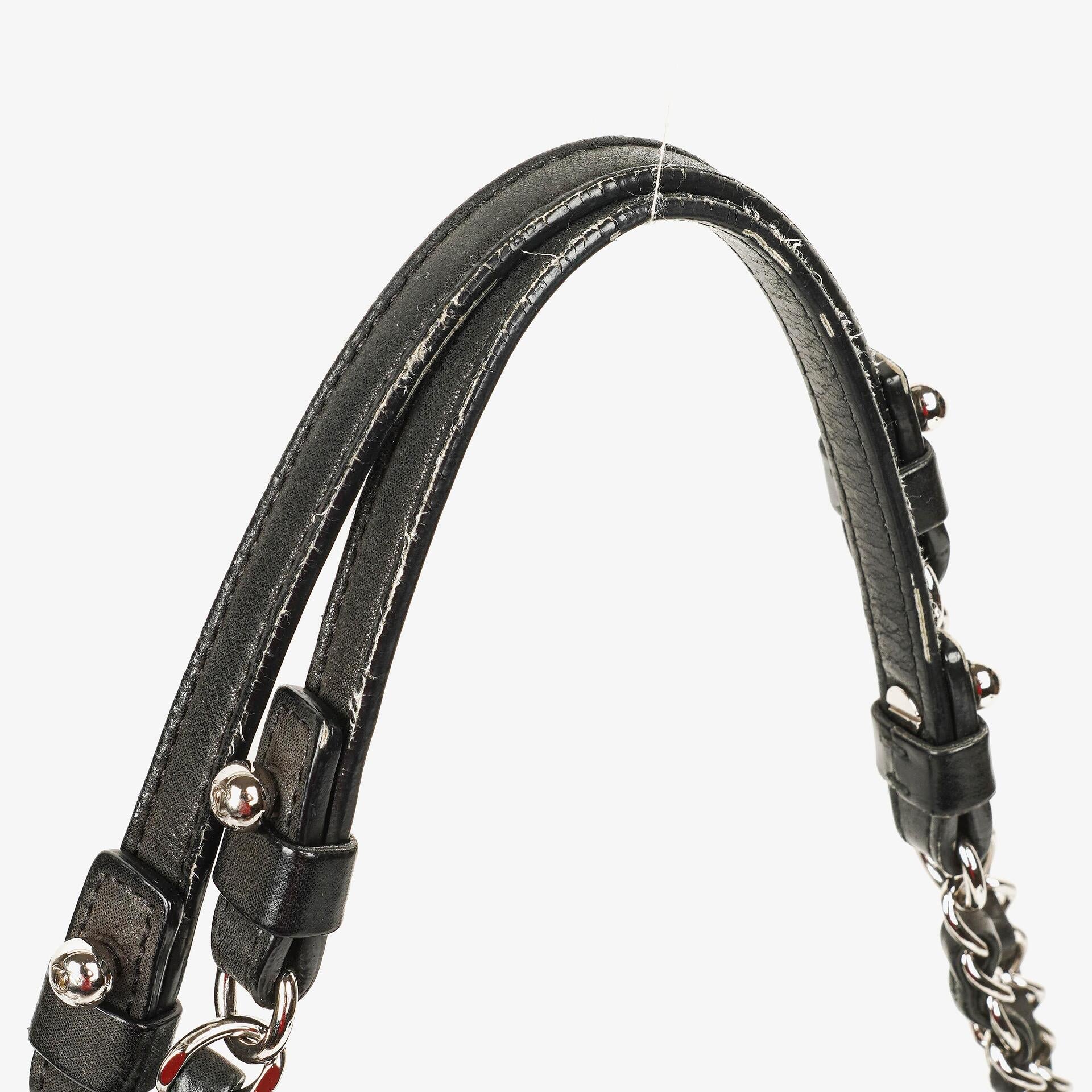 Chanel Sea Hit Medium Schultertasche aus schwarzem gestepptem schillerndem Kalbsleder
