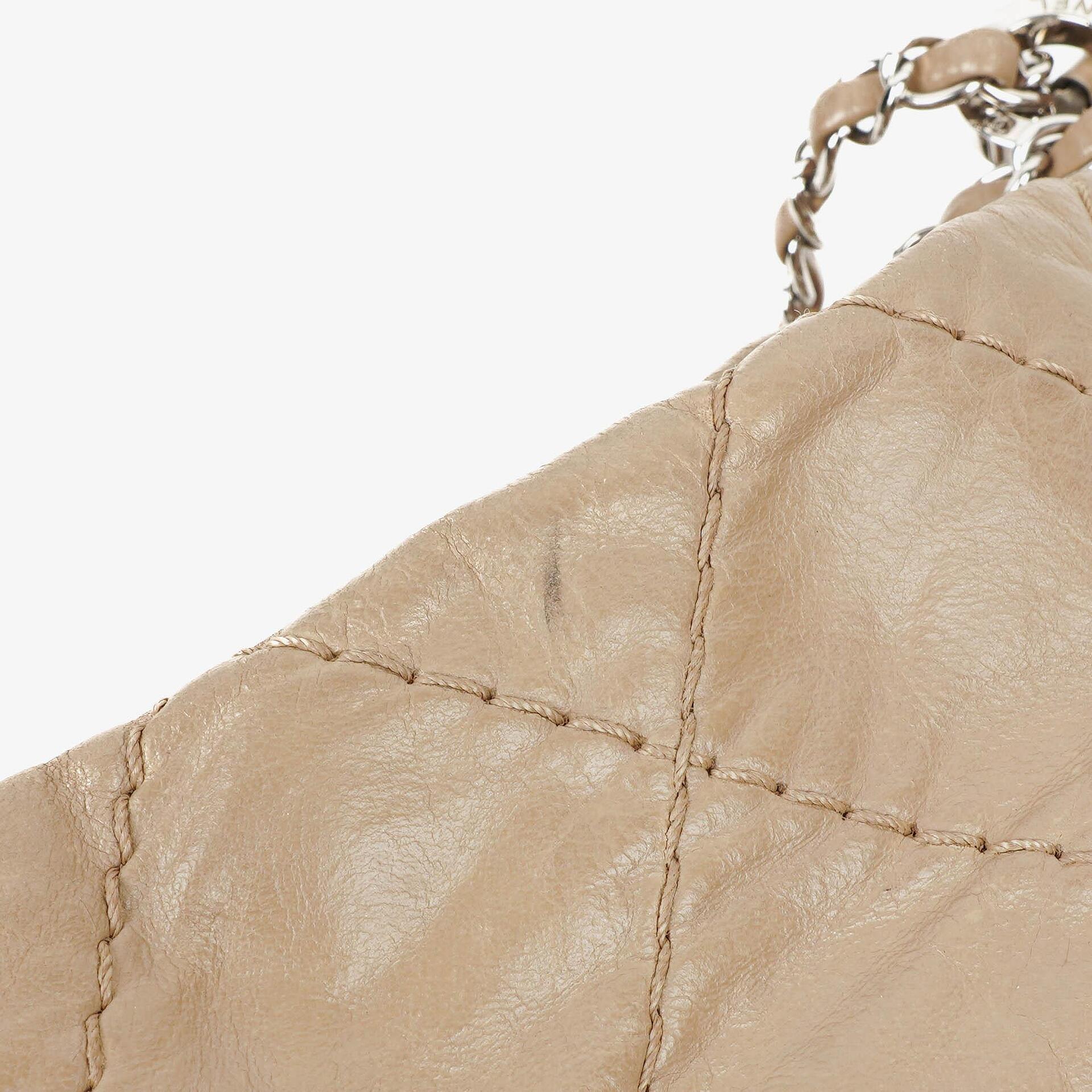 Chanel Sea Hit Small Tote Tasche aus Kalbsleder
