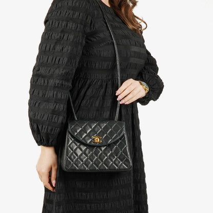 Chanel Single Flap Tasche aus schwarzem gestepptem Leder mit 24K vergoldeten Beschlägen