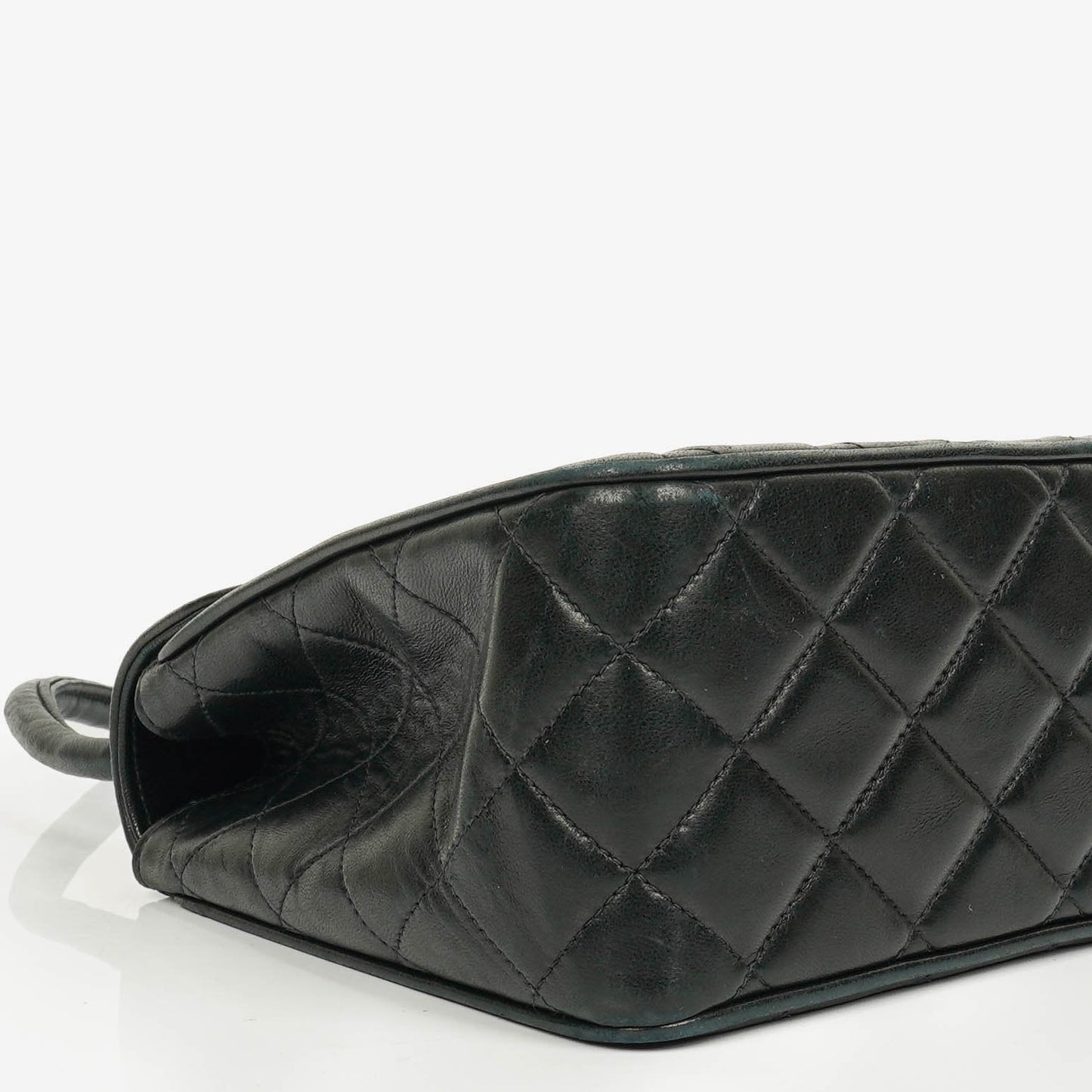 Chanel Single Flap Tasche aus schwarzem gestepptem Leder mit 24K vergoldeten Beschlägen