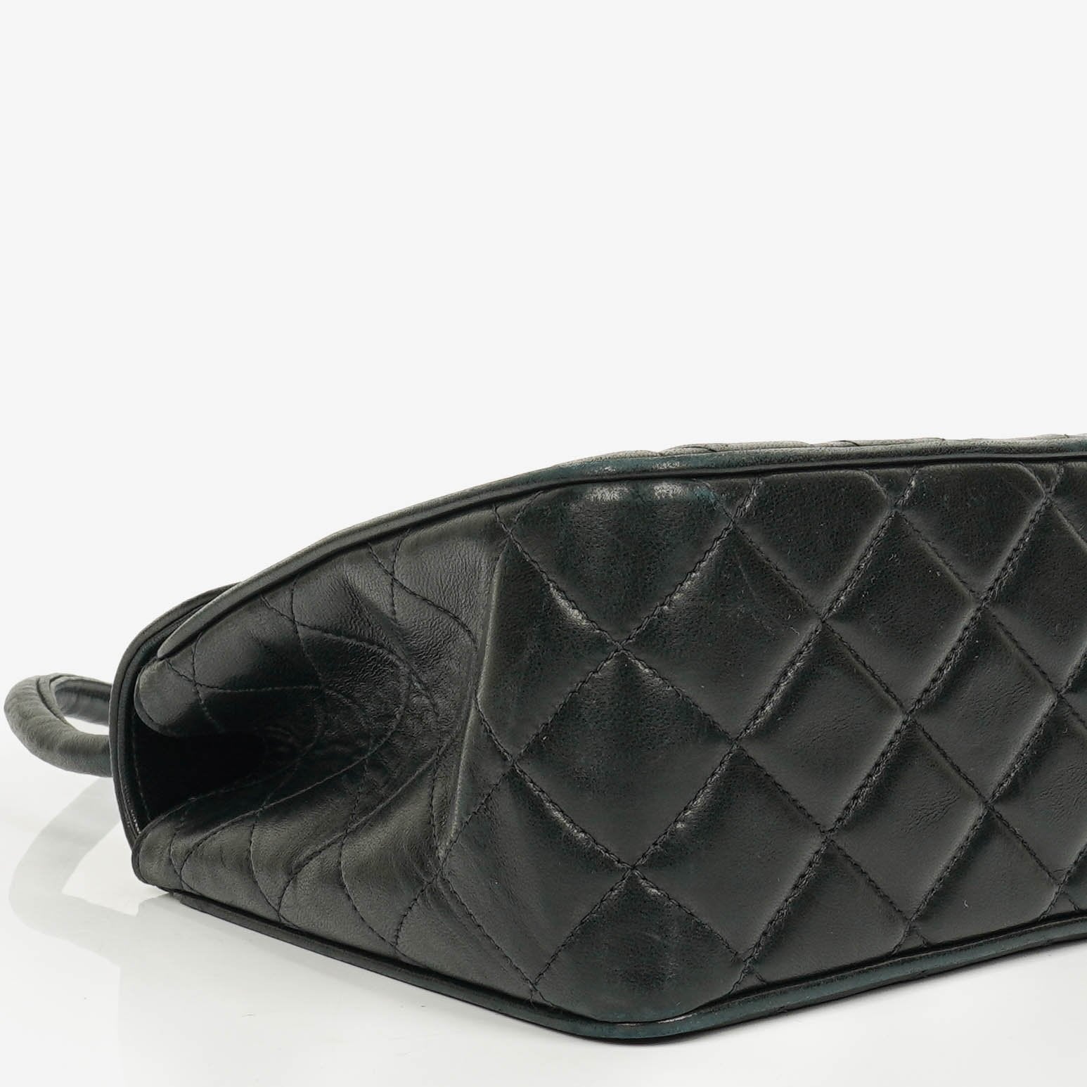 Chanel Single Flap Tasche aus schwarzem gestepptem Leder mit 24K vergoldeten Beschlägen
