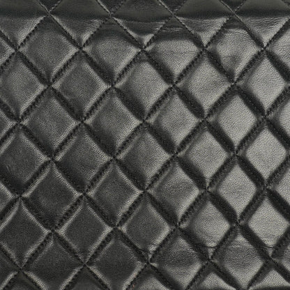 Chanel Single Flap Tasche aus schwarzem gestepptem Leder mit 24K vergoldeten Beschlägen