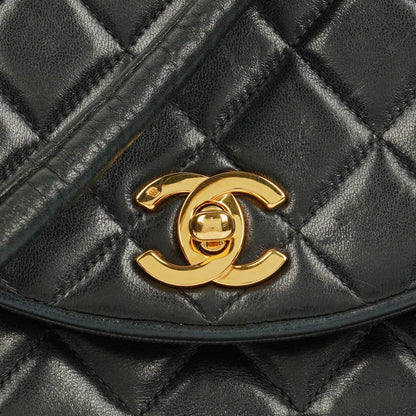 Chanel Single Flap Tasche aus schwarzem gestepptem Leder mit 24K vergoldeten Beschlägen