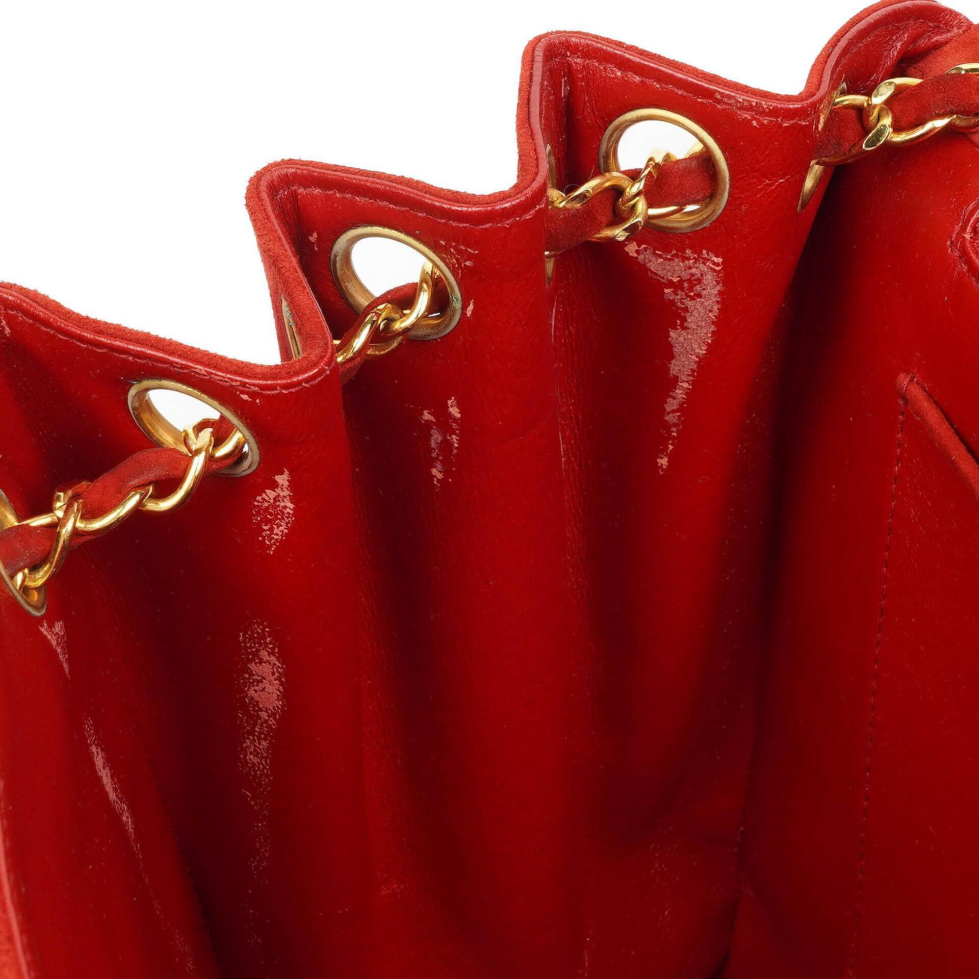 Chanel Single Flap Tasche aus rotem gestepptem Wildleder mit 24K vergoldeter Hardware