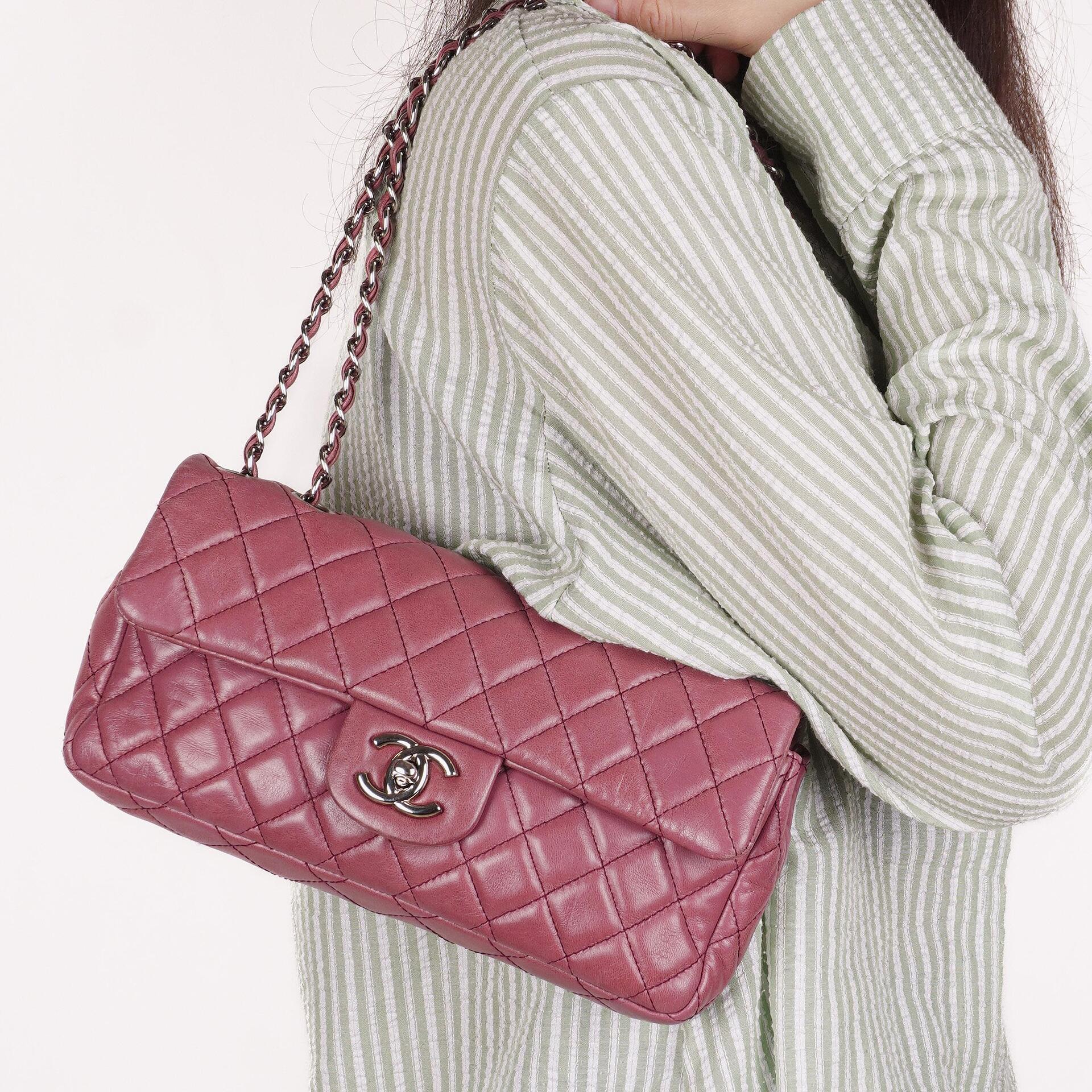 Chanel Single Flap Tasche aus rosafarbenem gestepptem Lammleder mit silberfarbenen Beschlägen