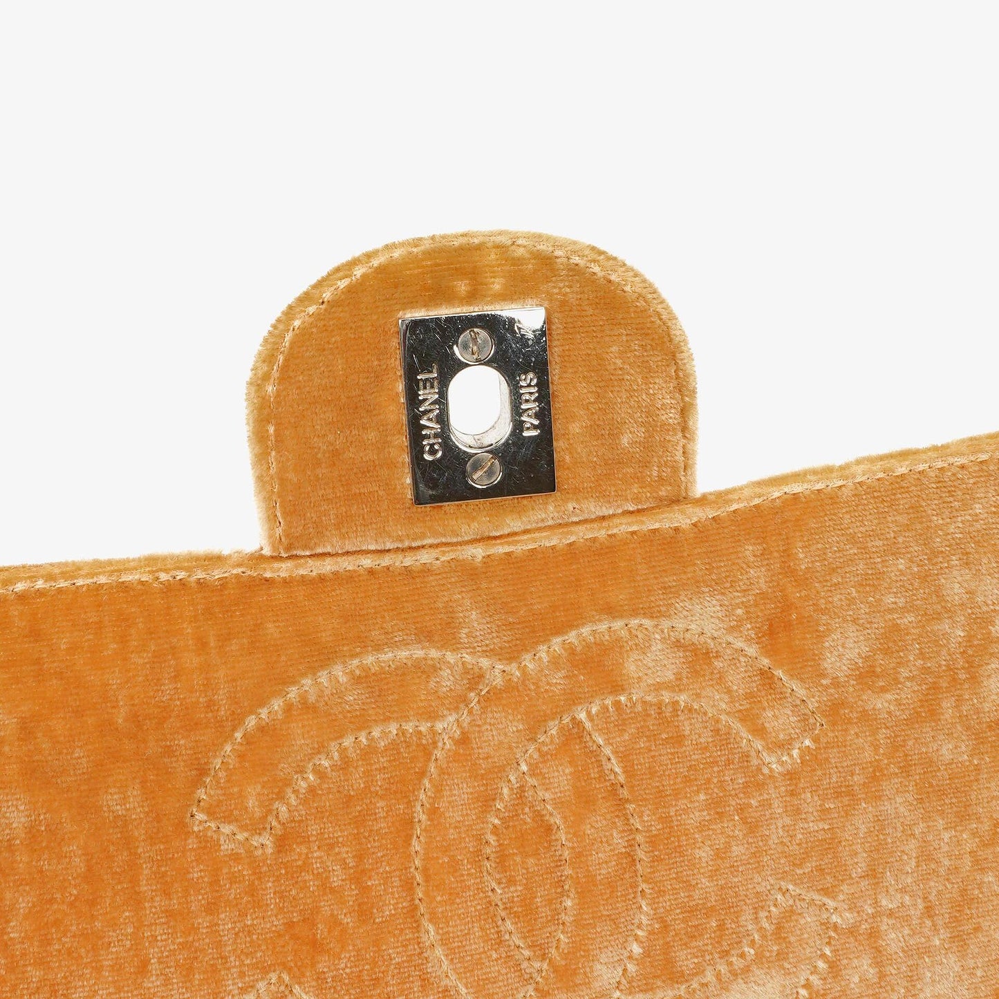 Chanel Single Flap Schultertasche aus gestepptem Samt mit silberfarbenen Beschlägen