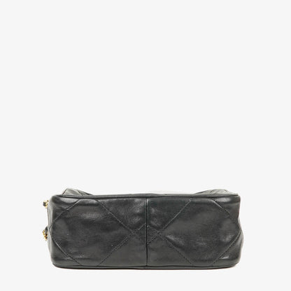 Chanel Kleine Camera Umhängetasche aus schwarzem Leder mit Quaste