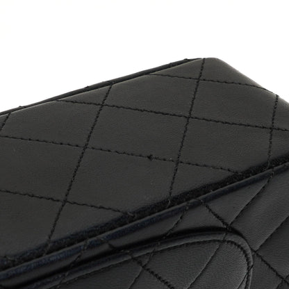 Chanel Small Classic Double Flap Bag aus schwarzem gestepptem Lammleder mit 24K vergoldeten Beschlägen