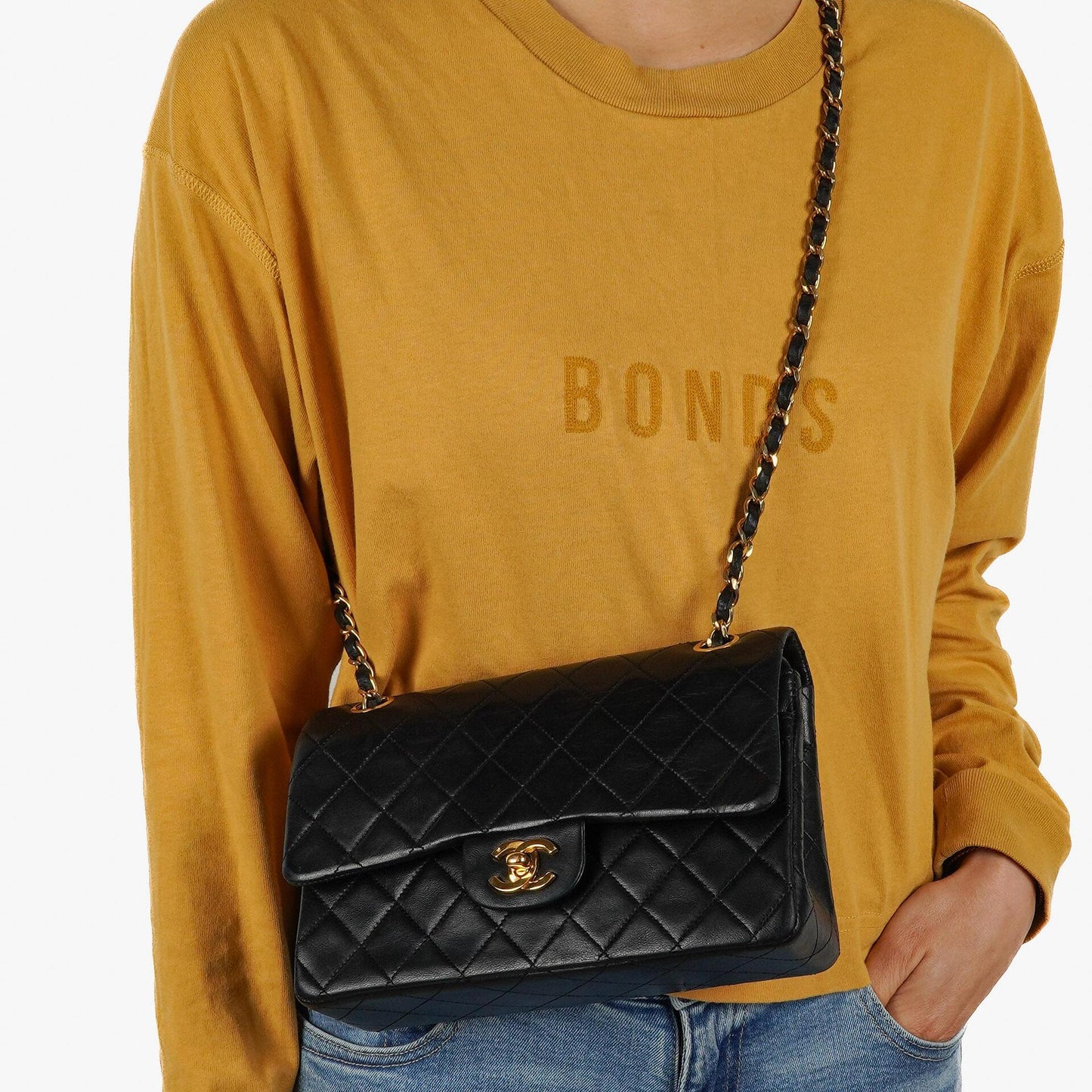 Chanel Small Classic Double Flap Bag aus schwarzem gestepptem Lammleder mit 24K vergoldeten Beschlägen