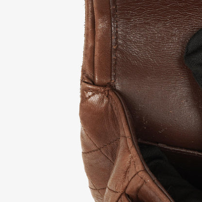 Chanel Kleine Classic Double Flap Bag aus braunem gestepptem Lammleder mit 24K vergoldeten Beschlägen