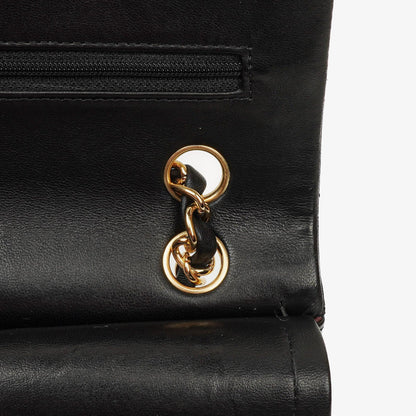 Chanel Small Classic Double Flap Tasche aus schwarzem gestepptem Lammleder