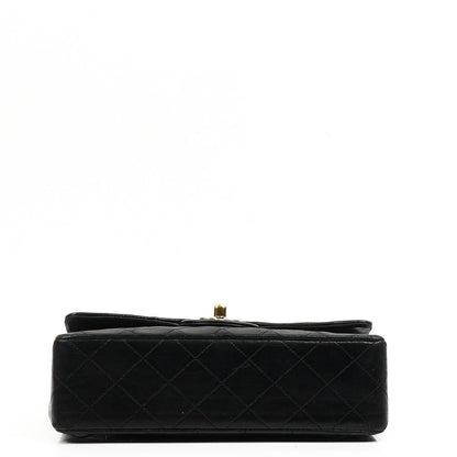 Chanel Kleine Classic Double Flap Tasche aus schwarzem gestepptem Lammleder mit 24K vergoldeter Hardware