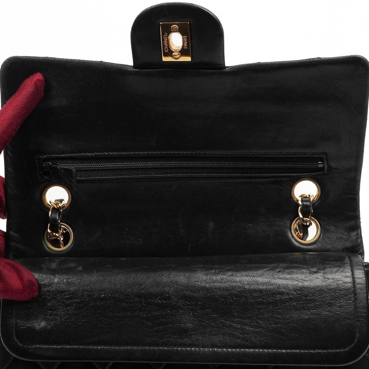 Chanel Kleine Classic Double Flap Tasche aus schwarzem gestepptem Lammleder mit 24K vergoldeter Hardware