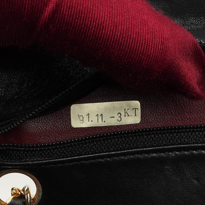 Chanel Kleine Classic Double Flap Tasche aus schwarzem gestepptem Lammleder mit 24K vergoldeter Hardware