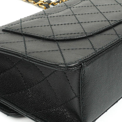 Chanel Kleine Klassische Flap Tasche Schwarz Kaviar 24K Goldbeschläge