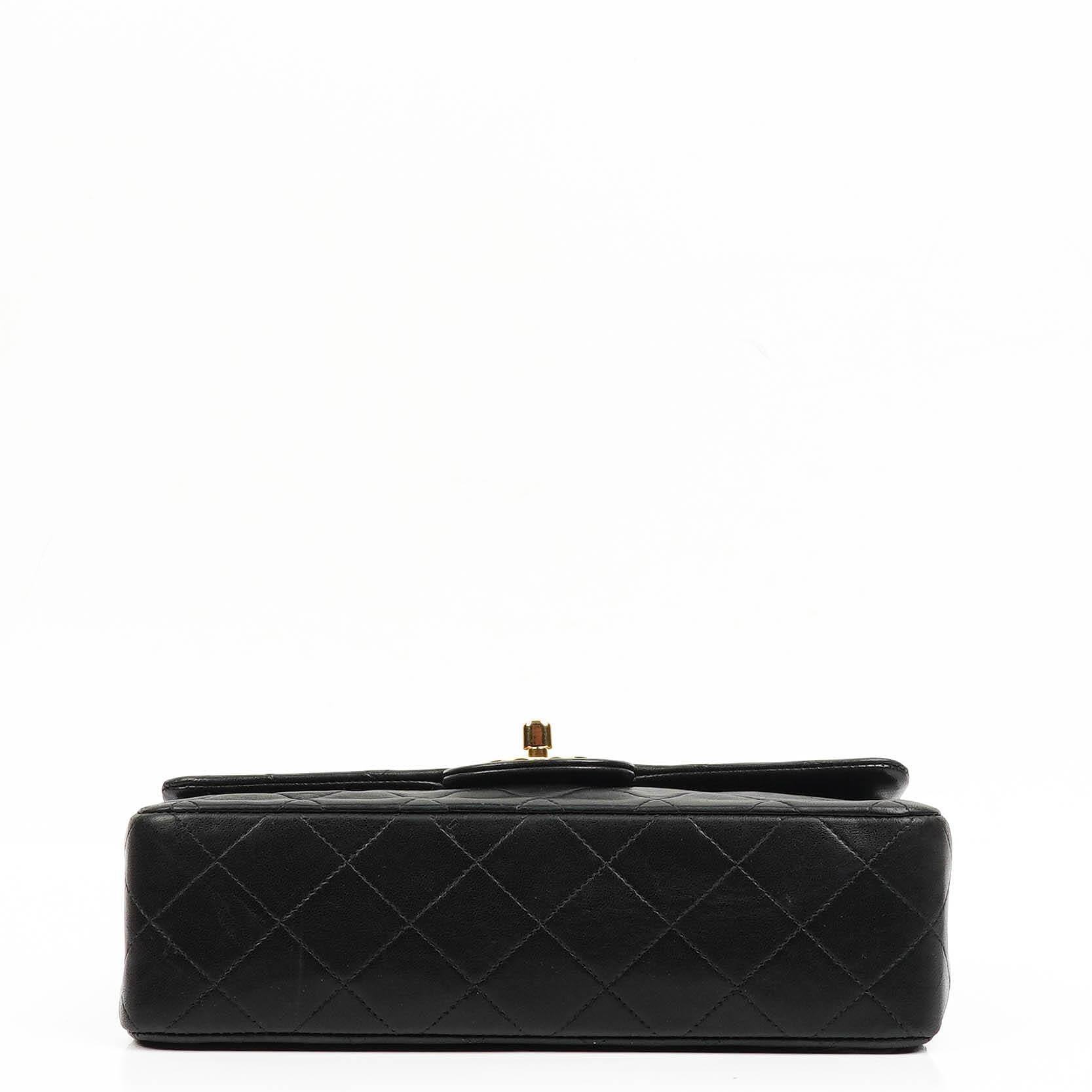 Chanel Small Classic Lammleder Double Flap Tasche mit 24K Goldplattierten Beschlägen