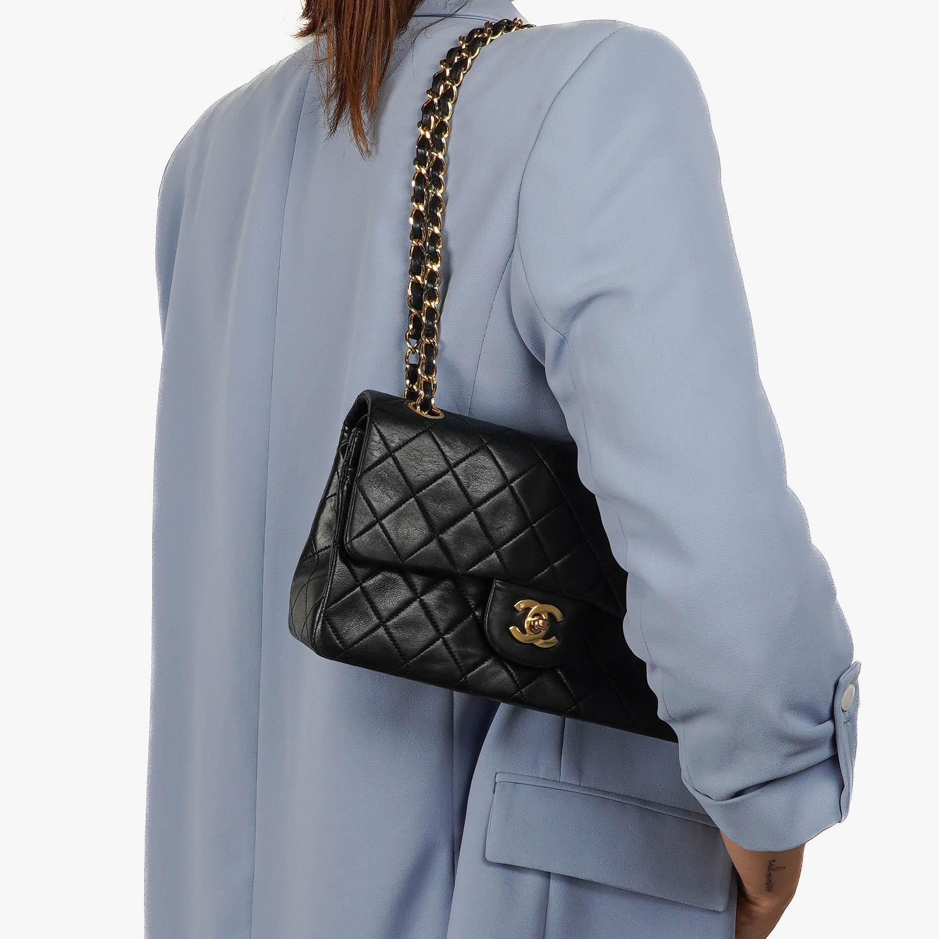 Chanel Small Classic Lammleder Double Flap Tasche mit 24K Goldplattierten Beschlägen