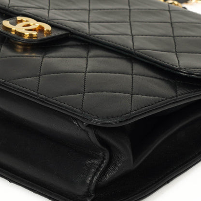 Chanel Small Classic Lammleder Flap Bag mit 24K goldplattierten Beschlägen Sehr gut