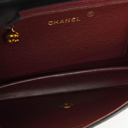 Chanel Small Classic Lammleder Flap Bag mit 24K goldplattierten Beschlägen Sehr gut